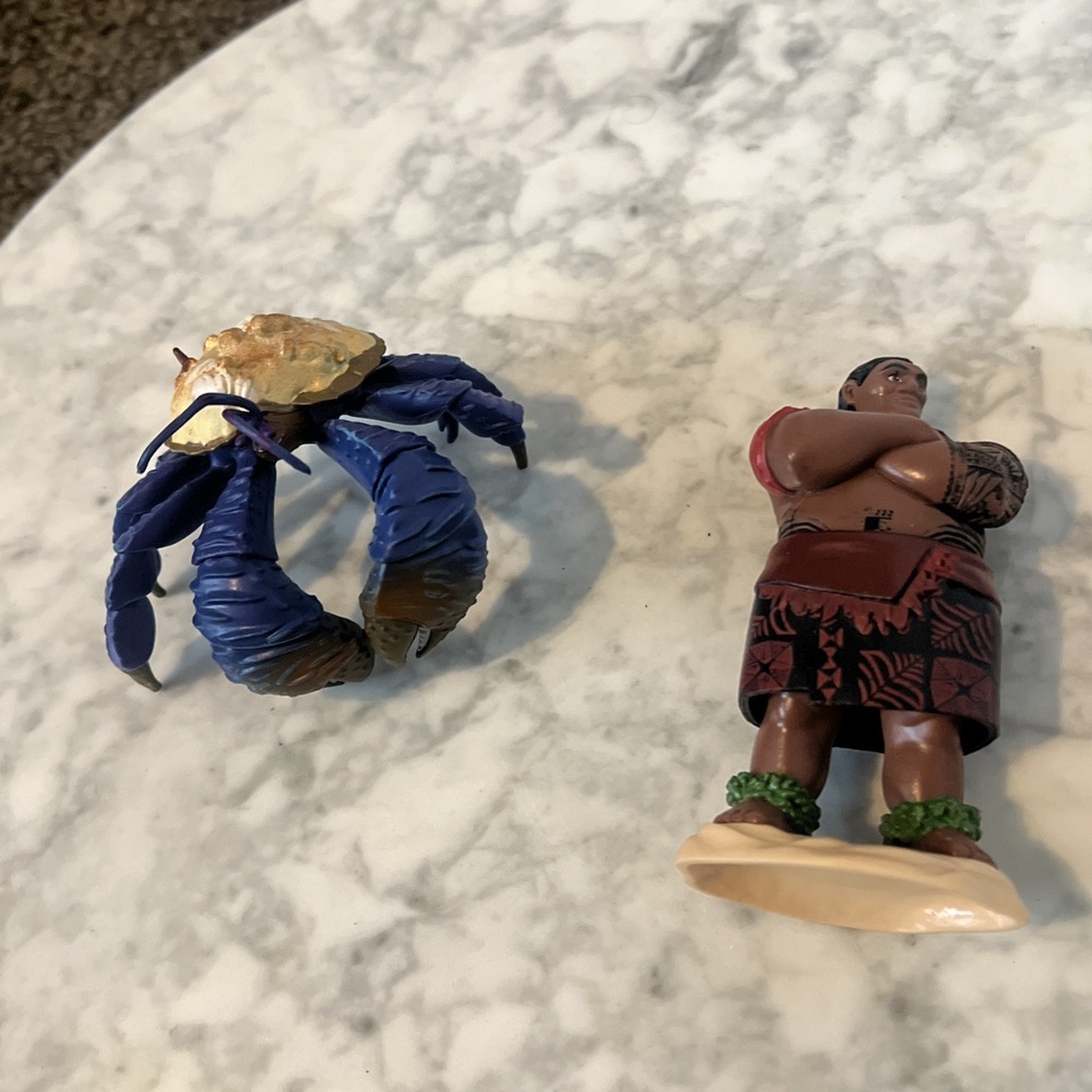 Disney Moana Maui & Tamatoa PVC Cake Topper Figures Lot of 2 TR1